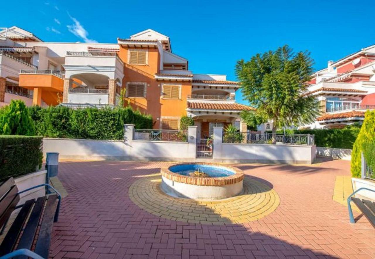 Apartamento "Carmen" Zeniamar โอริอุเอลา ภายนอก รูปภาพ